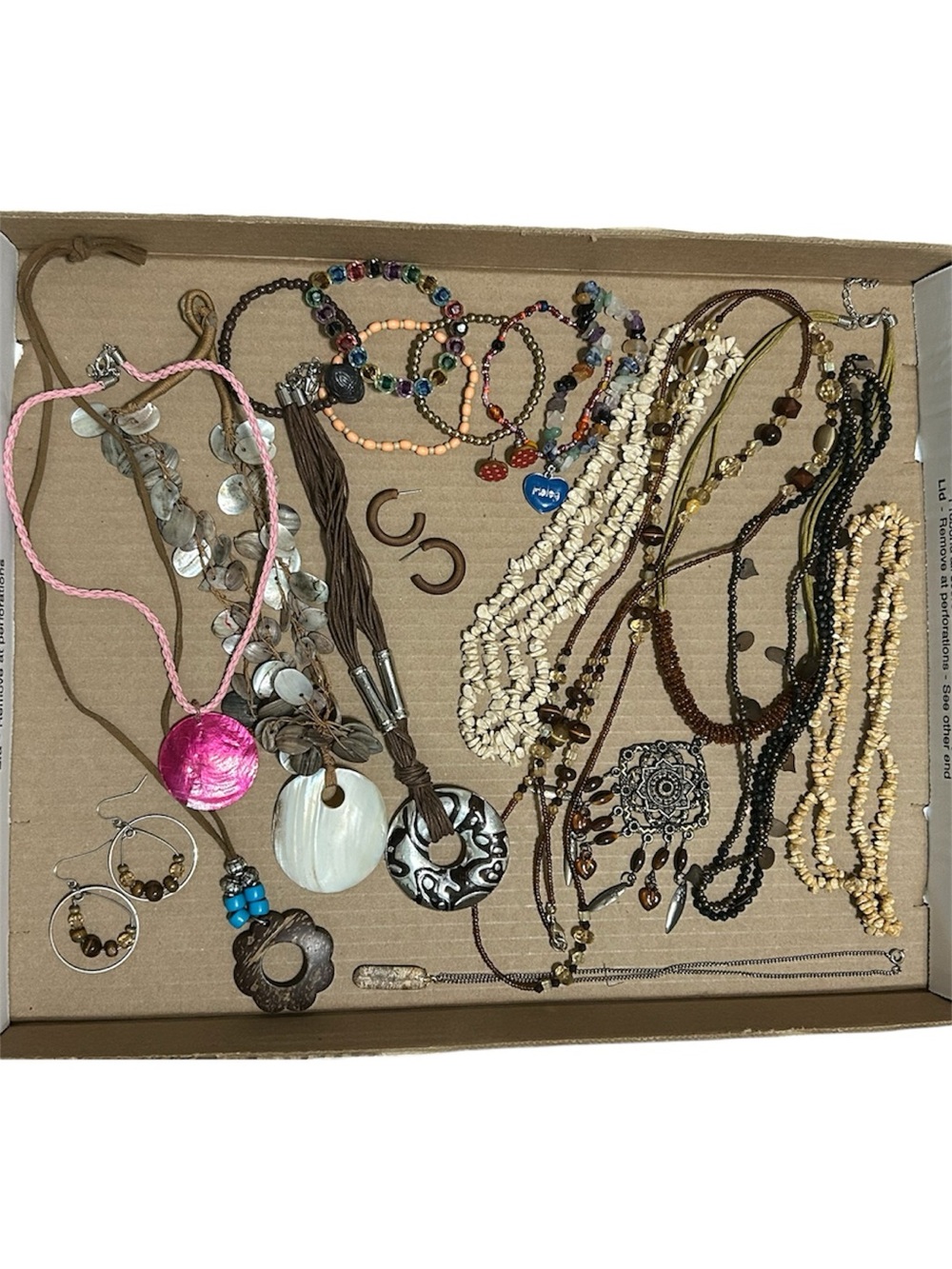 Lot of 19 Mixed Women’s Boho Earthy Shell & Bead Necklace Set Cream Brown Hippy